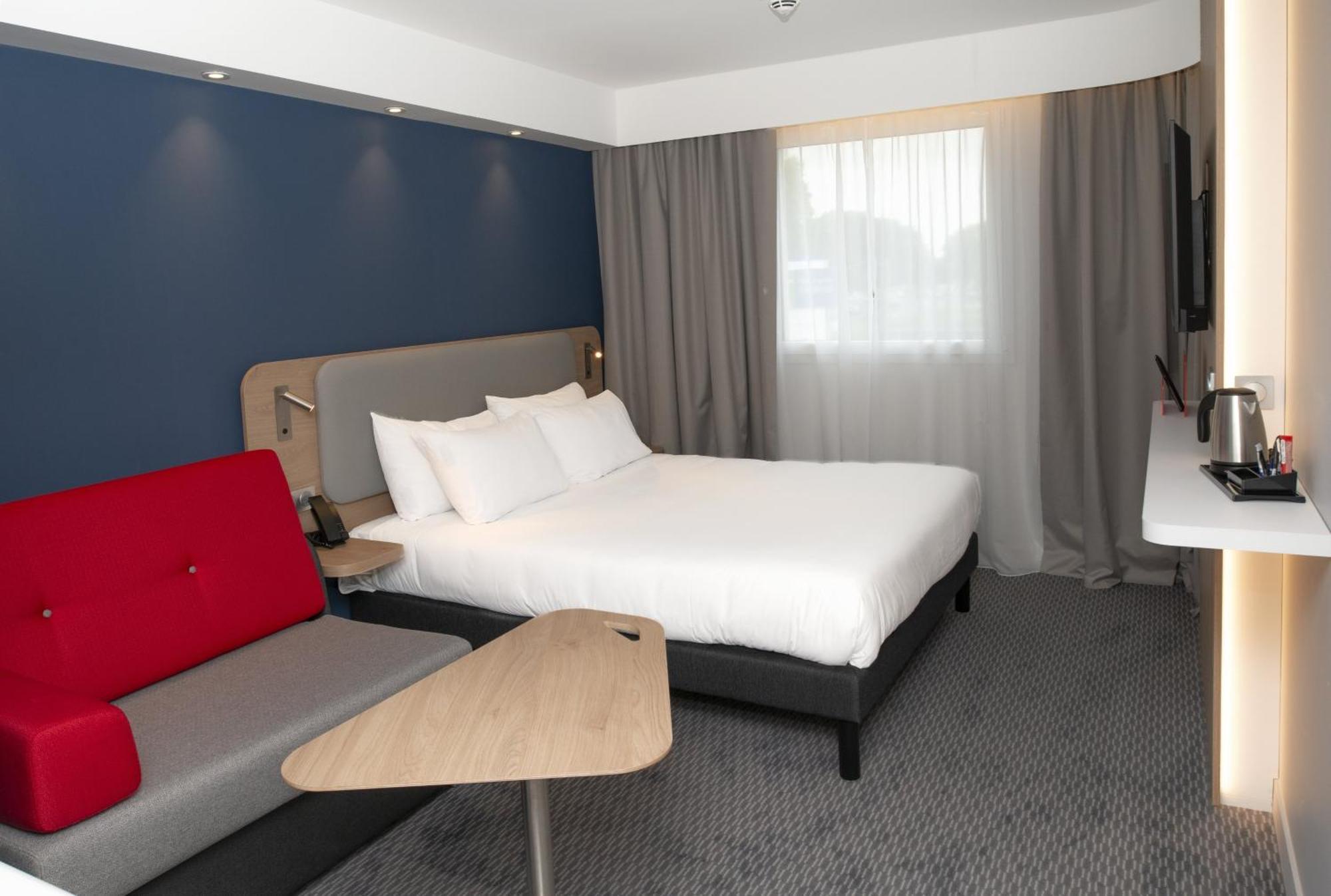 Holiday Inn Express Caen Epron By Ihg Zewnętrze zdjęcie