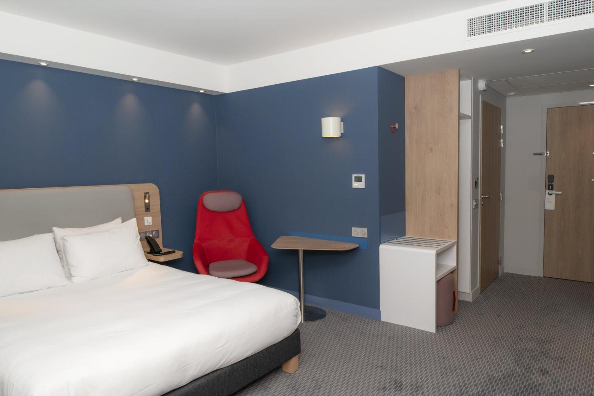 Holiday Inn Express Caen Epron By Ihg Zewnętrze zdjęcie