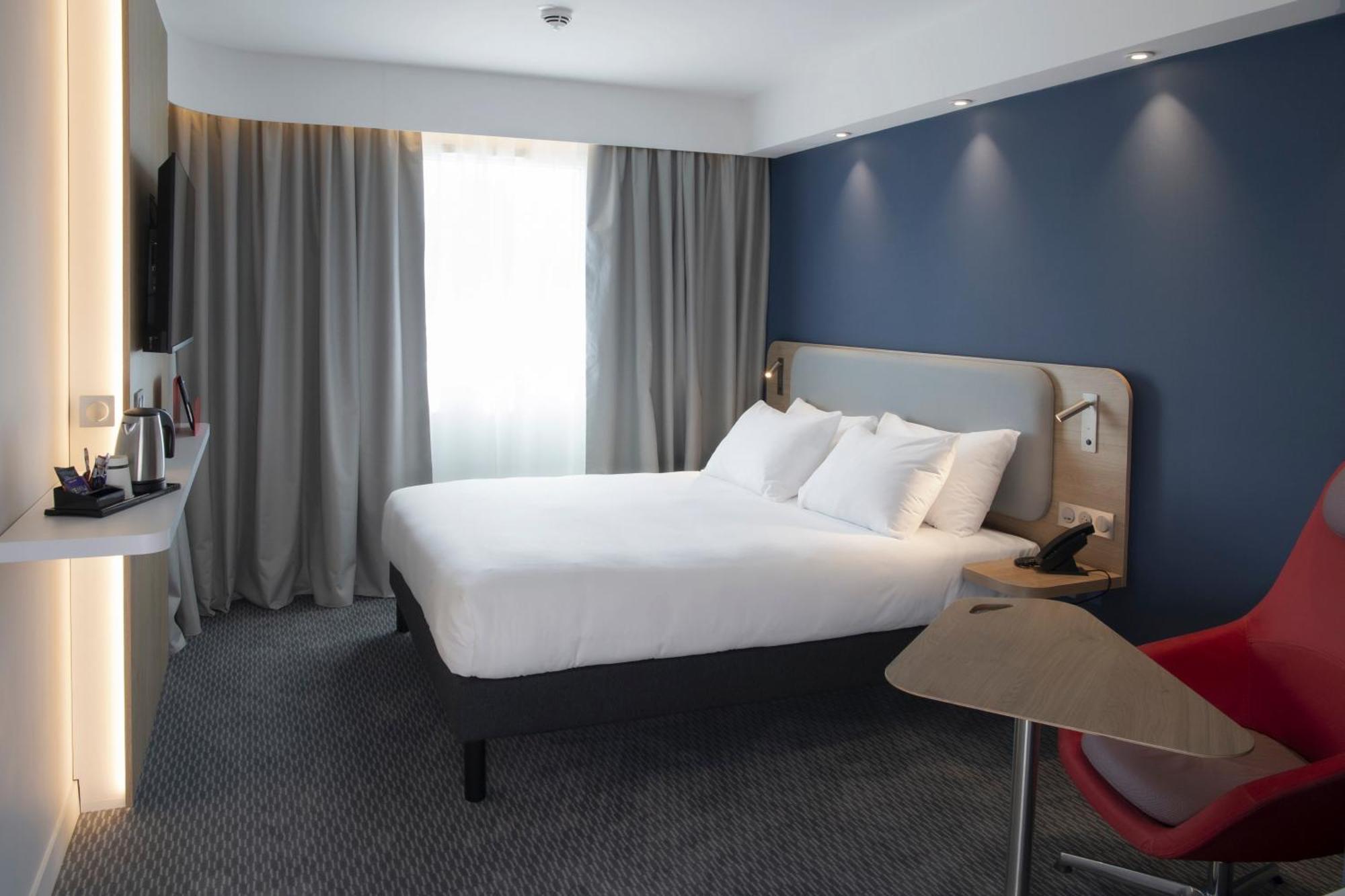 Holiday Inn Express Caen Epron By Ihg Zewnętrze zdjęcie