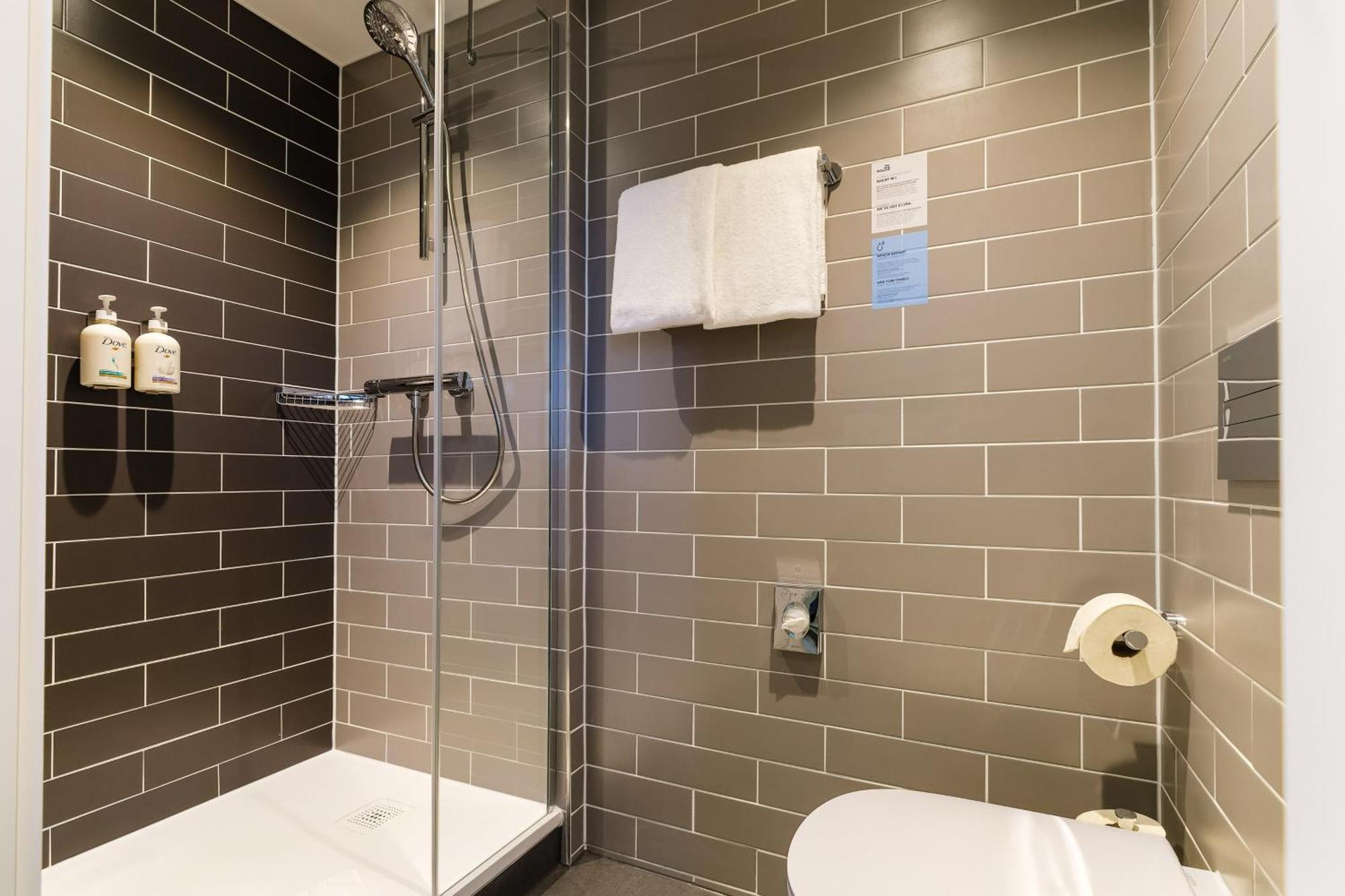 Holiday Inn Express Caen Epron By Ihg Zewnętrze zdjęcie