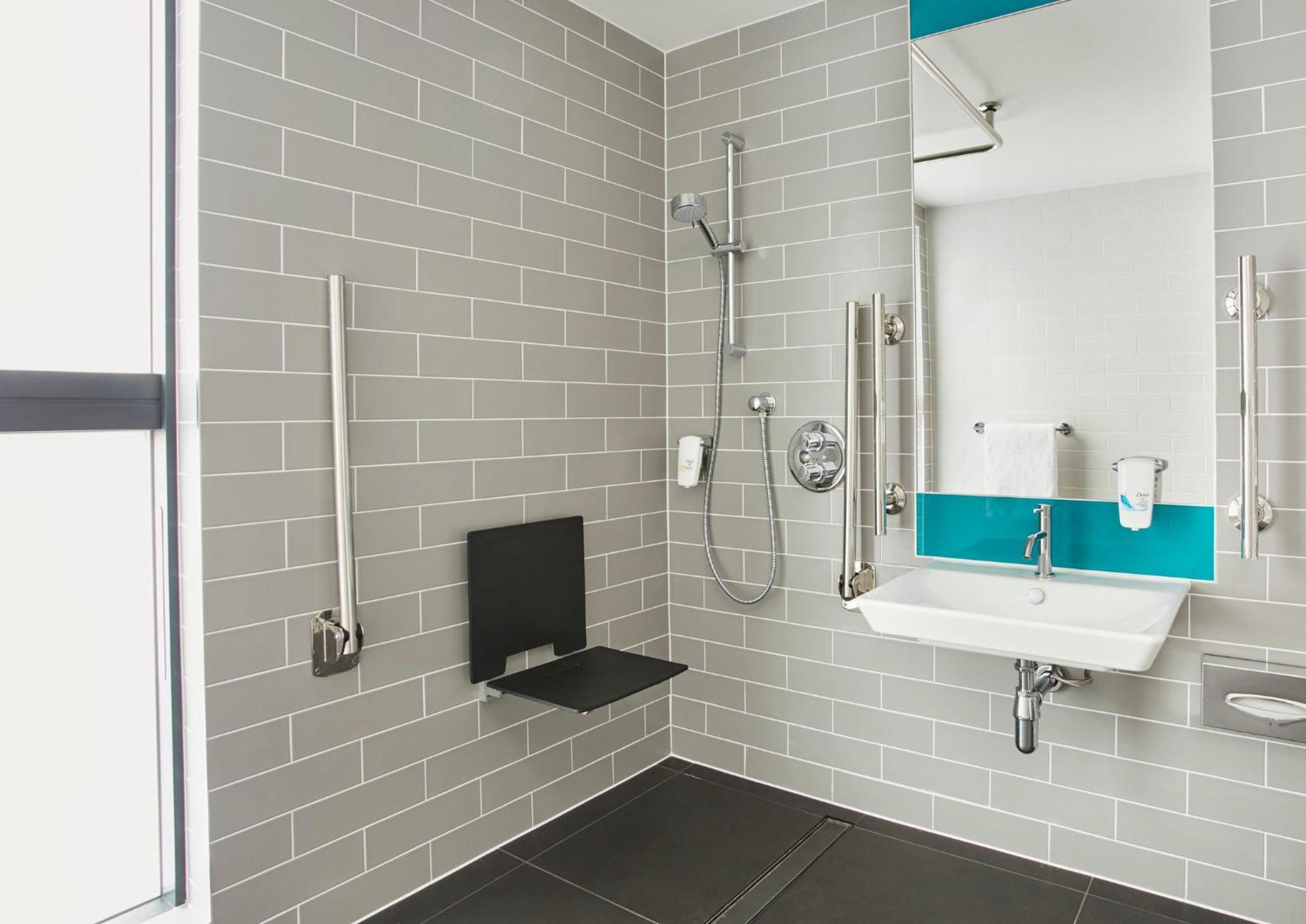 Holiday Inn Express Caen Epron By Ihg Zewnętrze zdjęcie