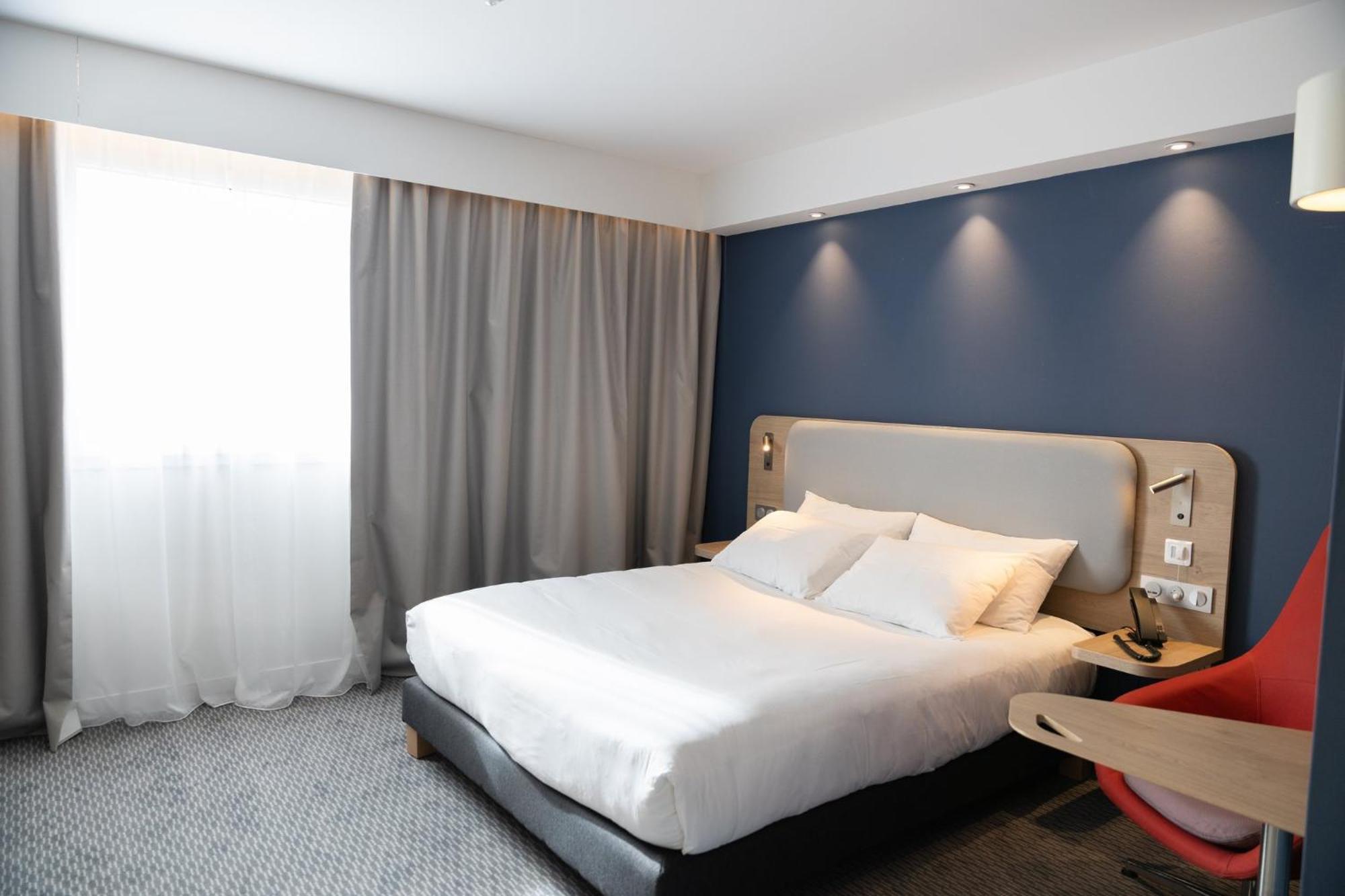 Holiday Inn Express Caen Epron By Ihg Zewnętrze zdjęcie